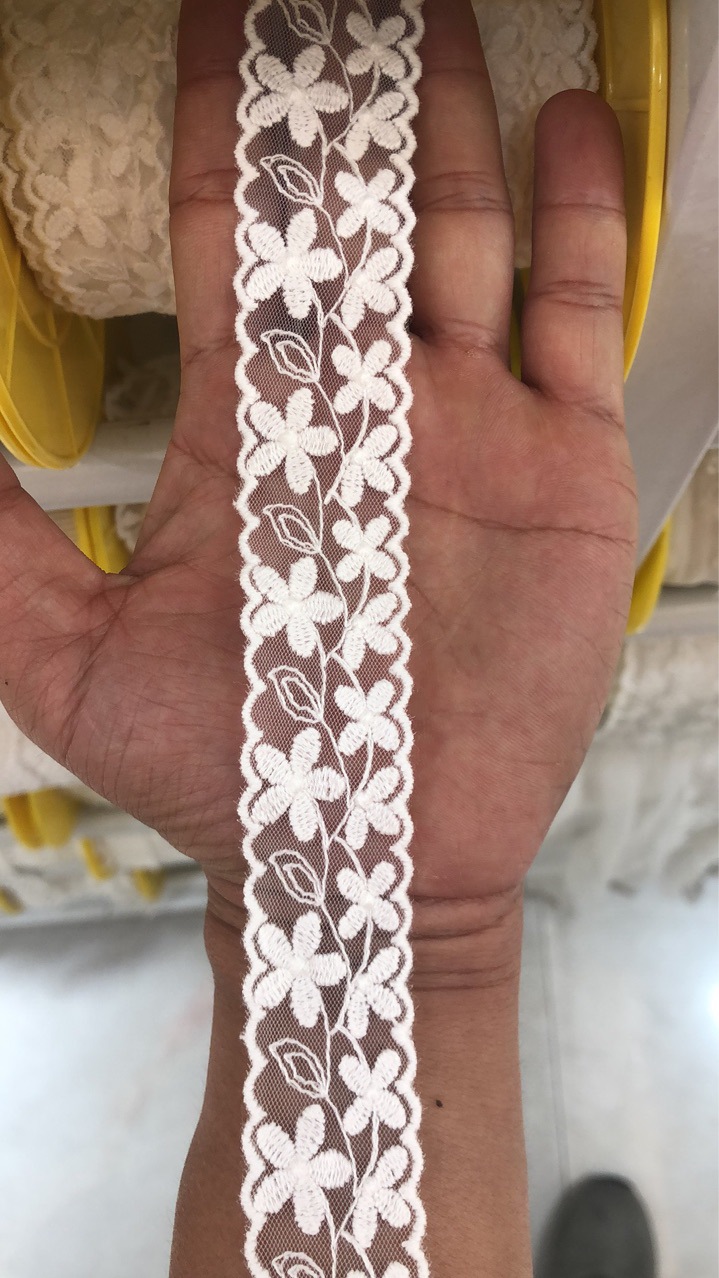 双边波浪小花朵刺绣蕾丝花边