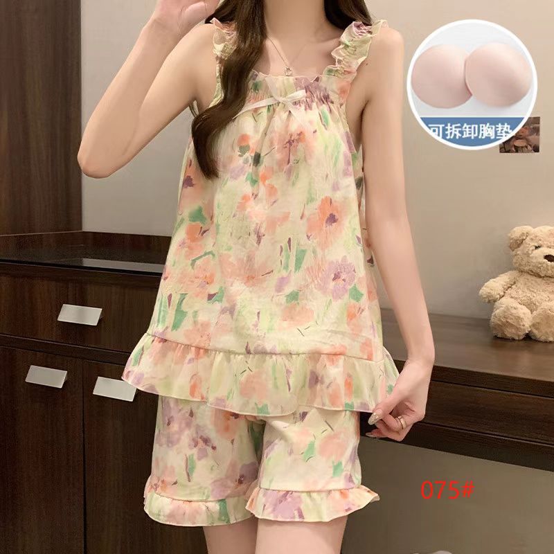 Pijamas al por mayor transfronterizos mujeres primavera y verano nuevos pantalones cortos de la princesa con cojín de pecho lindos set de flores ropa para el hogar