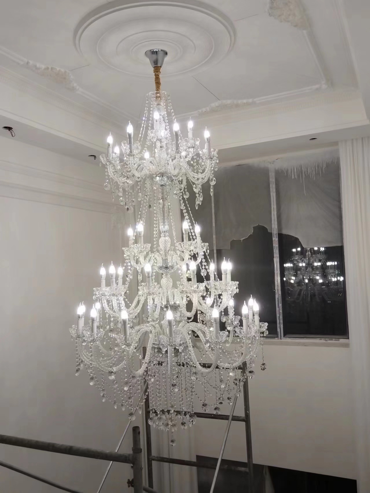 Cuatro capas de 42 cabezas de cristal de Asfo egipcio