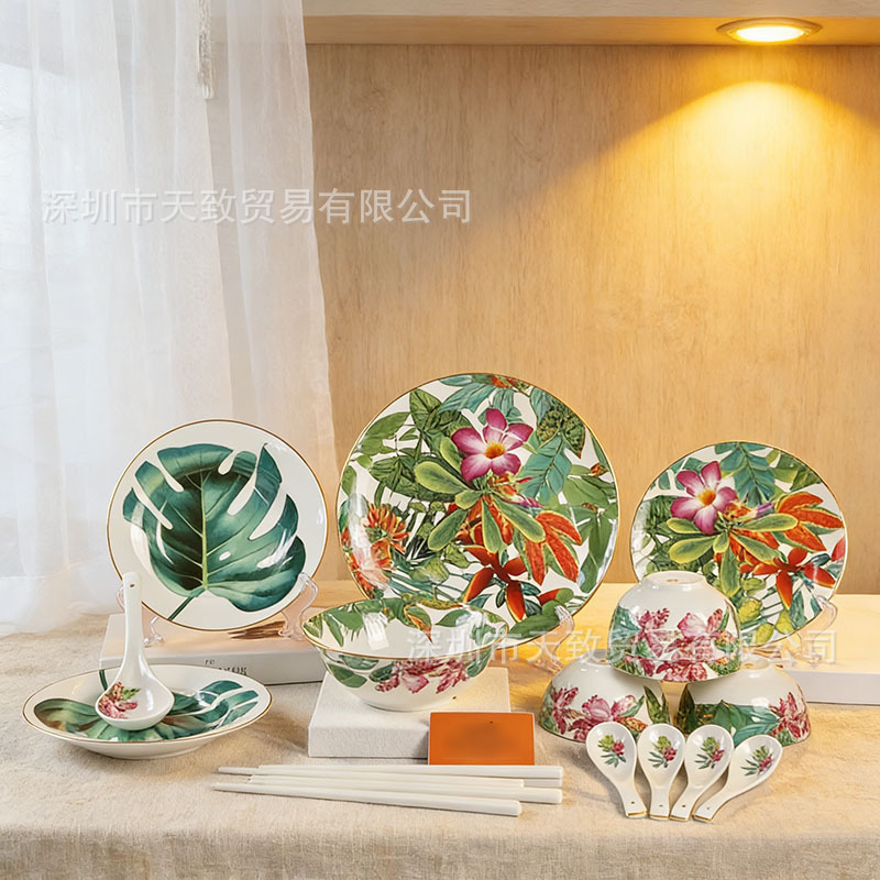 Light Luxury Gold-Painted Bone China Dinnerware Set with Tropical Rainforest Floral Design, Bowls, Plates, and Spoons, Home-Use Gift Box Set, Ideal for Gift-Giving, Wholesale