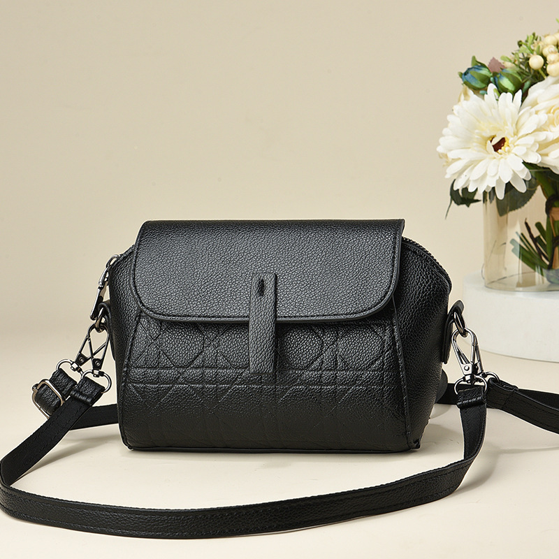 Single Shoulder Lightweight Simple Crossbody Women's Small Bag Solid Color Versatile Travel_voghion.com