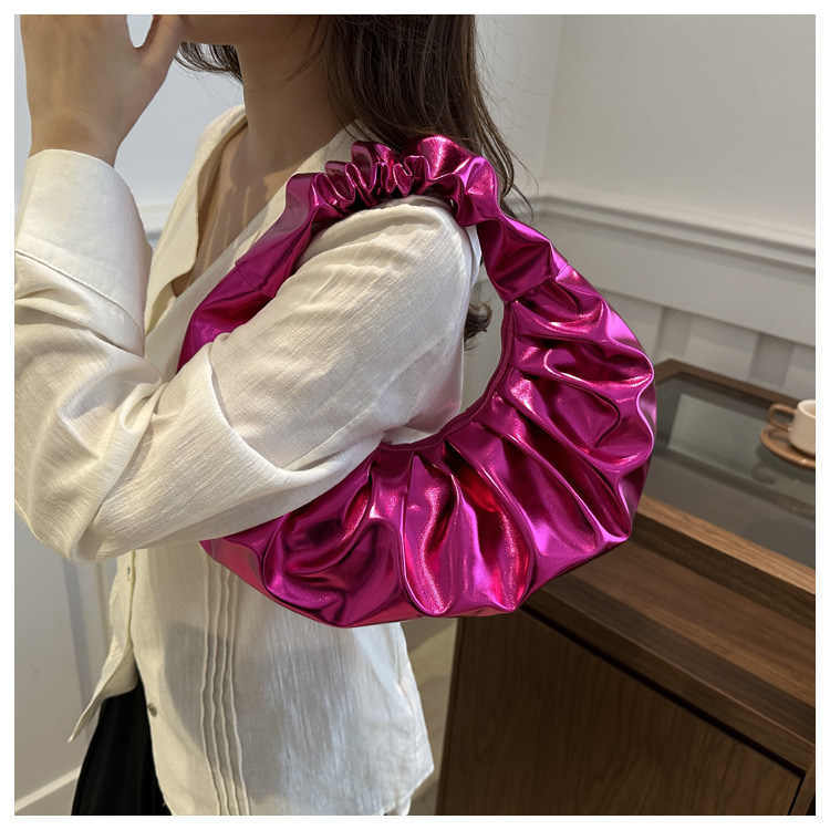 2024 neue plissierte runde Handtasche, vielseitige, modische Unterarm-Nischen-Design-High-End-Damentasche_voghion.com