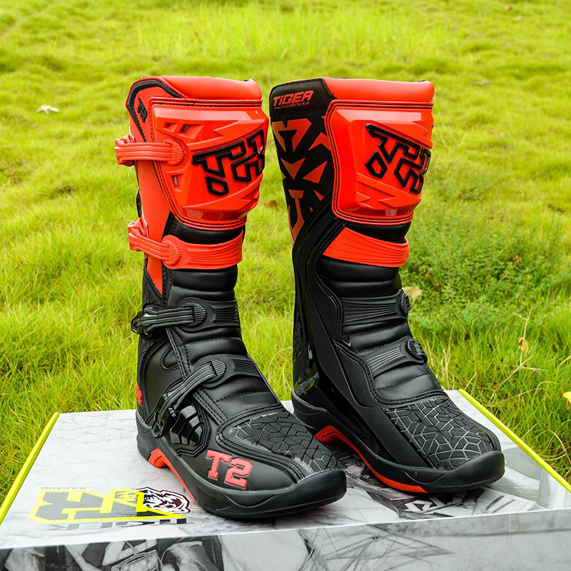 22가지 스타일 T2 레드와 블랙(50%의 사람들이 선택)