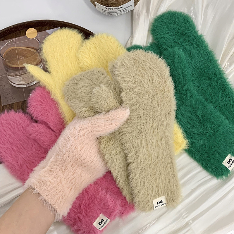 Guantes para mujer, ciclismo a prueba de viento, invierno cálido, nuevos guantes de felpa cálidos, guantes de punto coreanos japoneses al por mayor