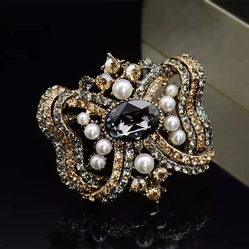 ПRetro high-end small design brooch, sophisticated pin with bow lapel pin, accessories, trend of season