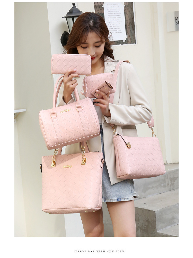Women's Medium All Seasons Pu Leather Solid Color Fashion Square Zipper Bag Sets display picture 3