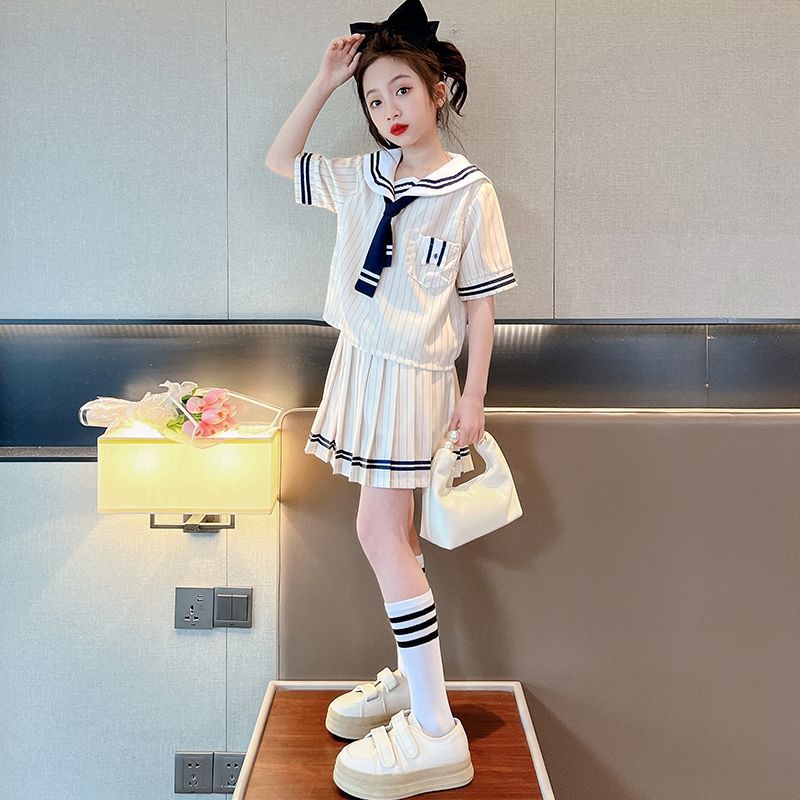 소녀 JK 원피스 2024 여름 새로운 스타일 서양식 큰 어린이 인터넷 여름 소녀들을위한 대학 스타일 짧은 소매 주름 치마
