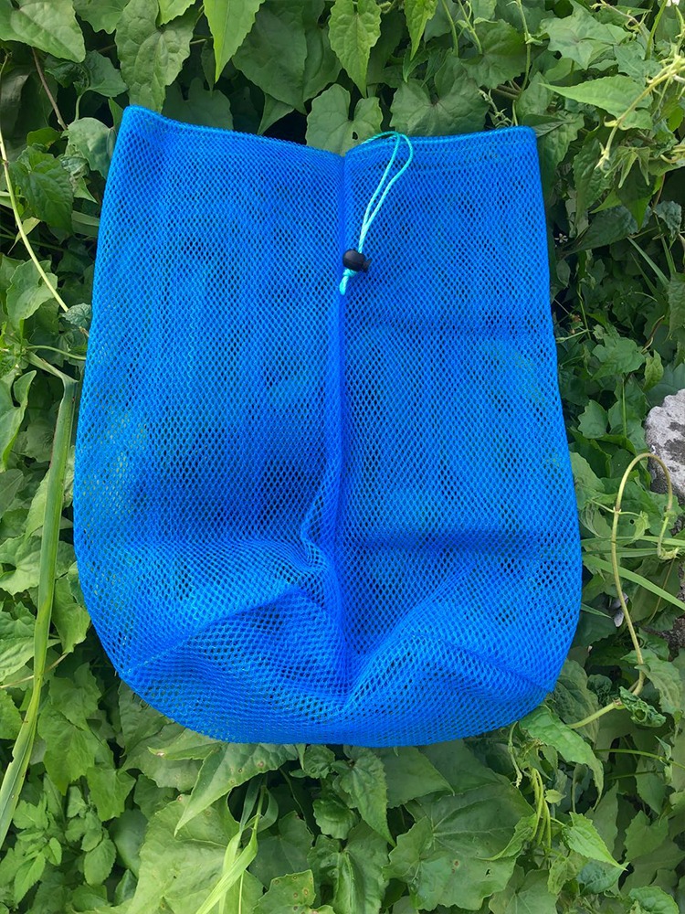 Put the fish net bag fish net pocket fish care aquatic net bag…