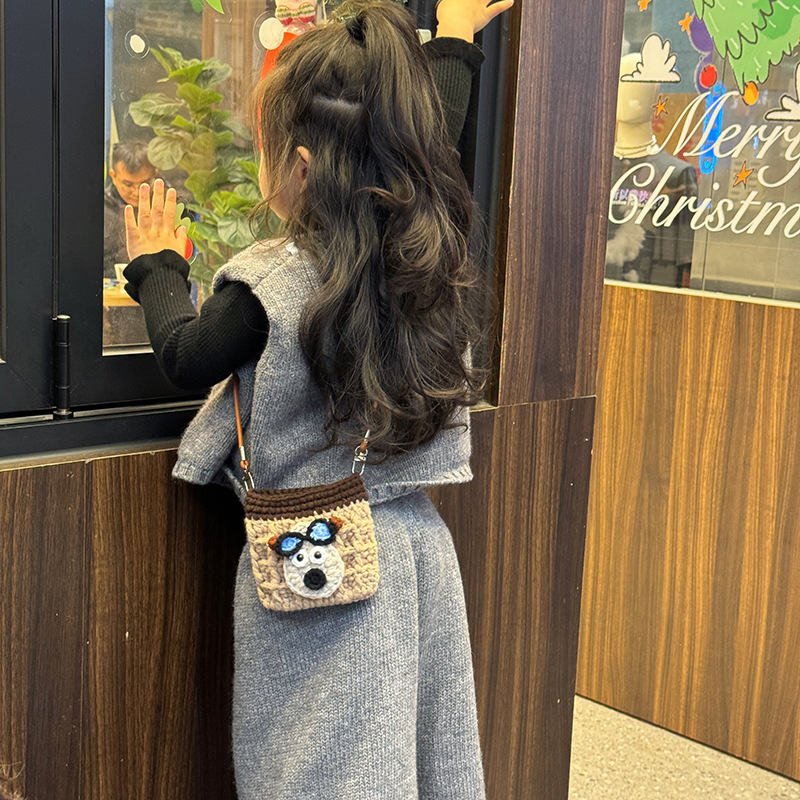 Bolsa de hombro de dibujos animados para niños y niñas, productos acabados de gancho tejido a mano, lindos cachorros, mochila de bebé 2025 nueva bolsa para niños