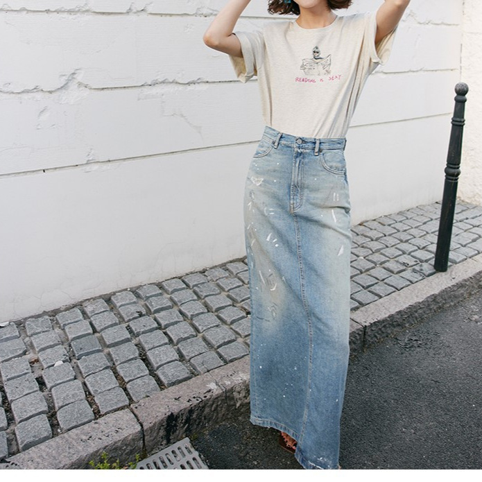 Reading Is Sexy French Blogger Style Illustration Printed Embroidered Short-Sleeved Work Clothing Tee Is a Must-Have for Women
