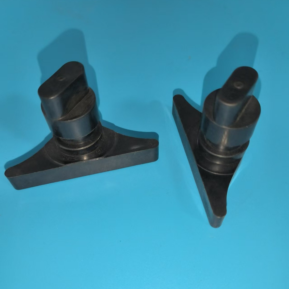 超耐磨PEEK棒/板本/黑色耐高温耐腐蚀聚醚醚酮板棒零切注塑加工