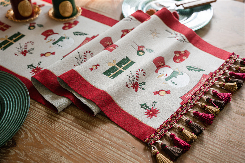 Christmas decoration arrangement polyester tassel table runner yarn-dyed jacquard snowman Christmas tree Christmas tablecloth_voghion.com
