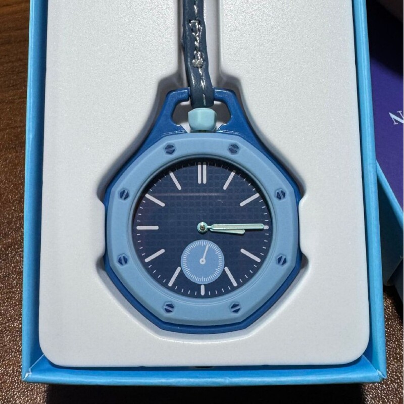 New Royal Oak Century Collaboration Model Candy-Colored Octagonal Pendant Watch Ap Collaboration Model Plastic Watch New Royal Oak Century Collaboration Model Candy-Colored Octagonal Pendant Watch Ap Collaboration Model Plastic Watch