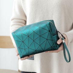 Instagram-style trendy makeup bag, Korean minimalist portable cosmetic storage bag, handbag-style travel waterproof storage bag