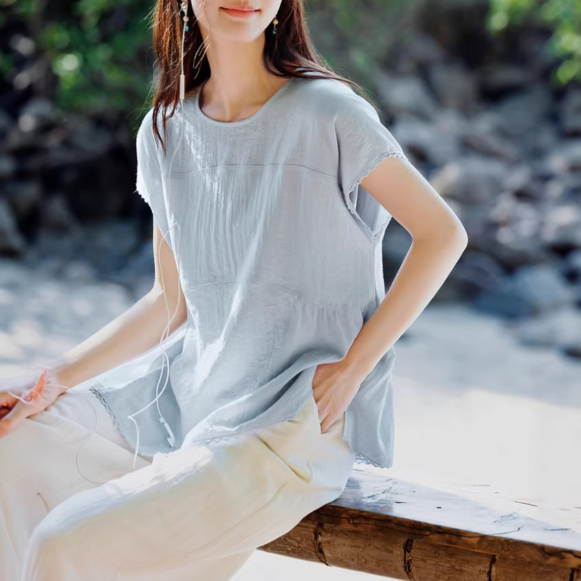 轻盈序曲减龄小衫女26夏蕾丝含麻宽松版型柔滑贴肤浪漫减龄衬衣