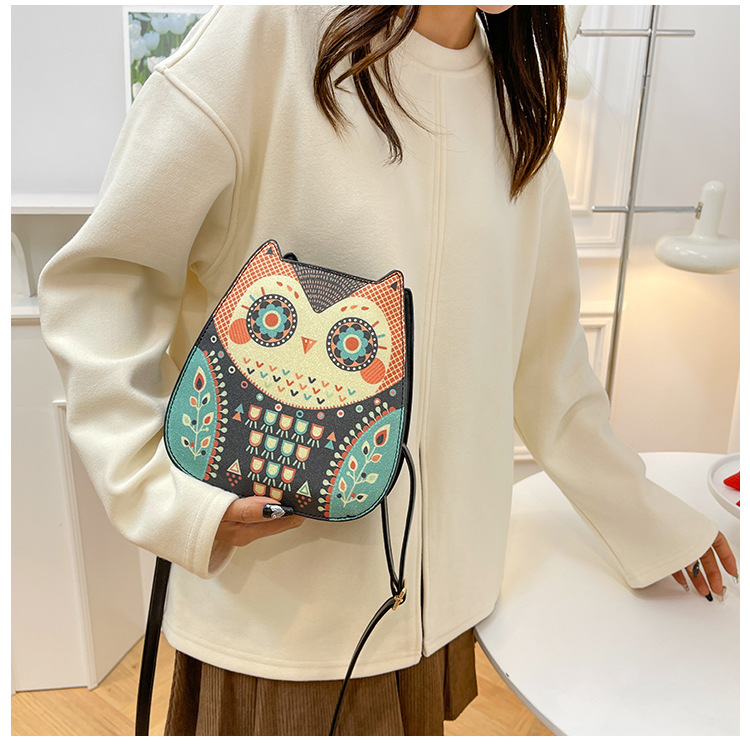 Women's Small Pu Leather Animal Color Block Streetwear Zipper Shoulder Bag display picture 6