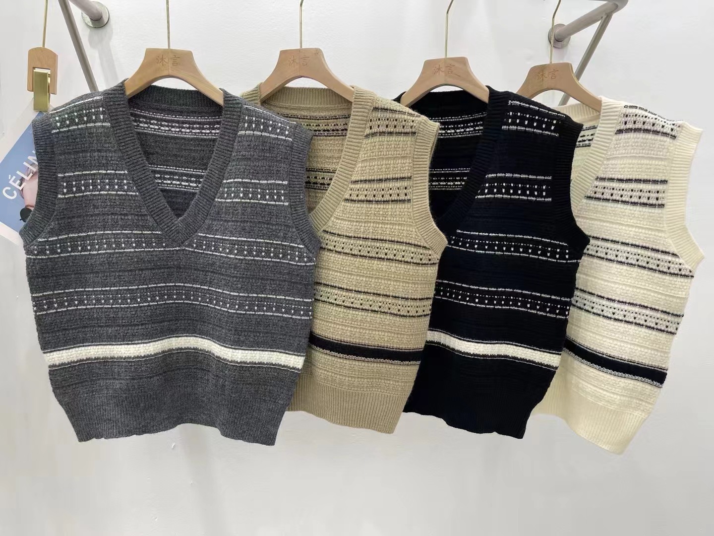 24 invierno Puyuan principios de otoño nuevo cuello en V color de banda de punto suéter chaleco de mujer image 7