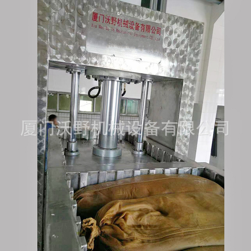 厂家供应 全自动酱油压榨机各种油品/酒类/蔬菜压榨机械设备