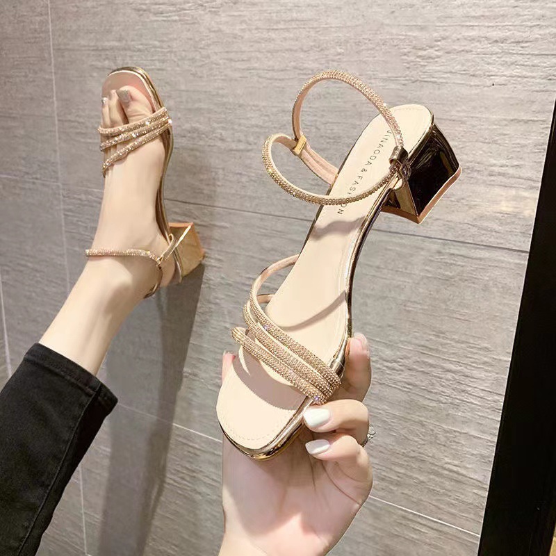 Décolleté stiletto donna sandali con strass feng shui estate_voghion.com