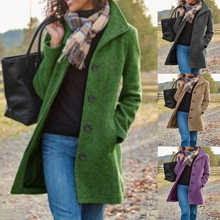 �ﶬ�羳�W���¿�Ů�b����վ�͹����L��ɫŮʽë�����״���Ů