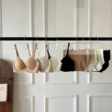 提拉上托聚拢文胸套装软支撑光面小胸无痕内衣透气舒适防下垂胸罩