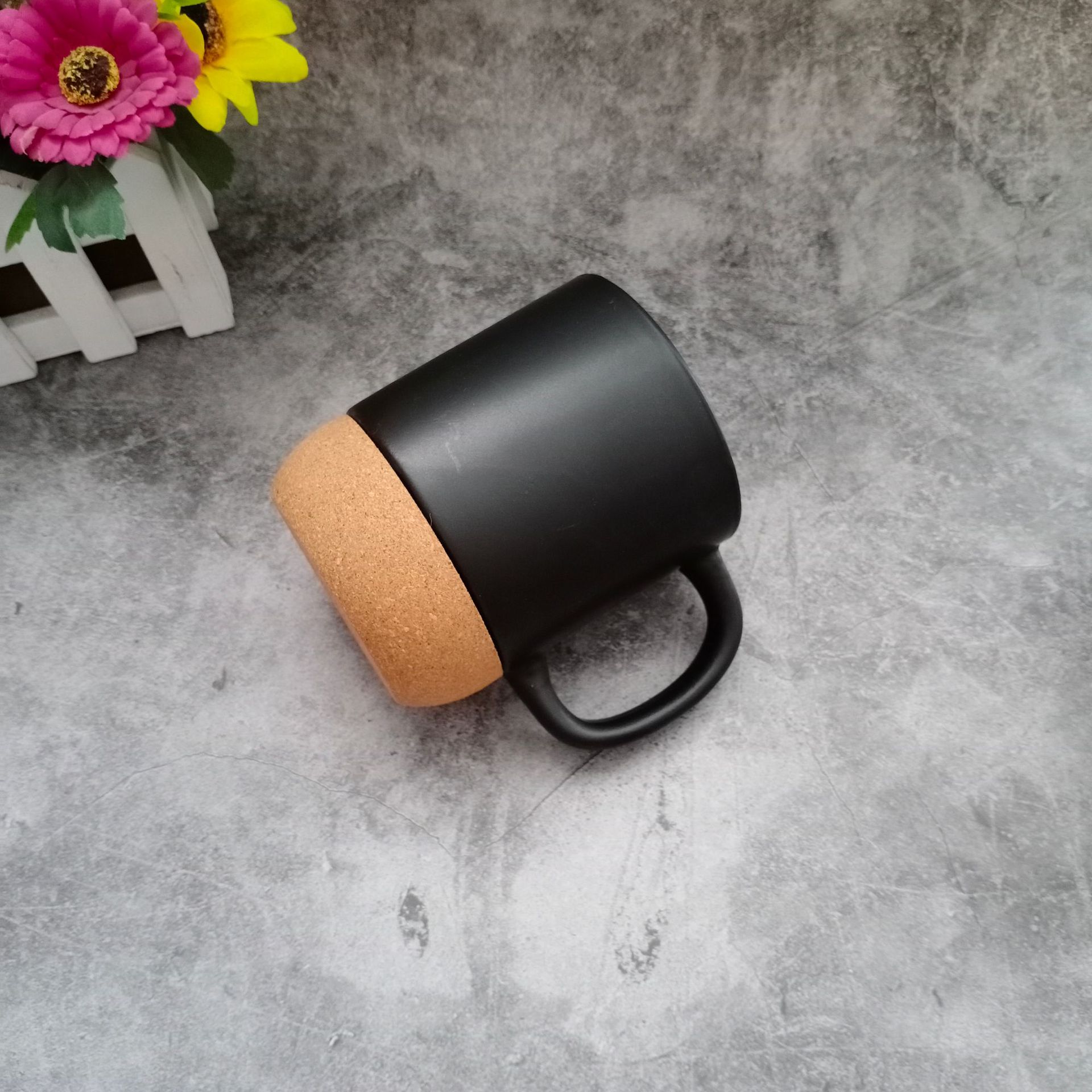 Taza de cerámica personalizada ROCMOK taza de cerámica simple creativa con tapa Base de corcho Taza de aislamiento térmico