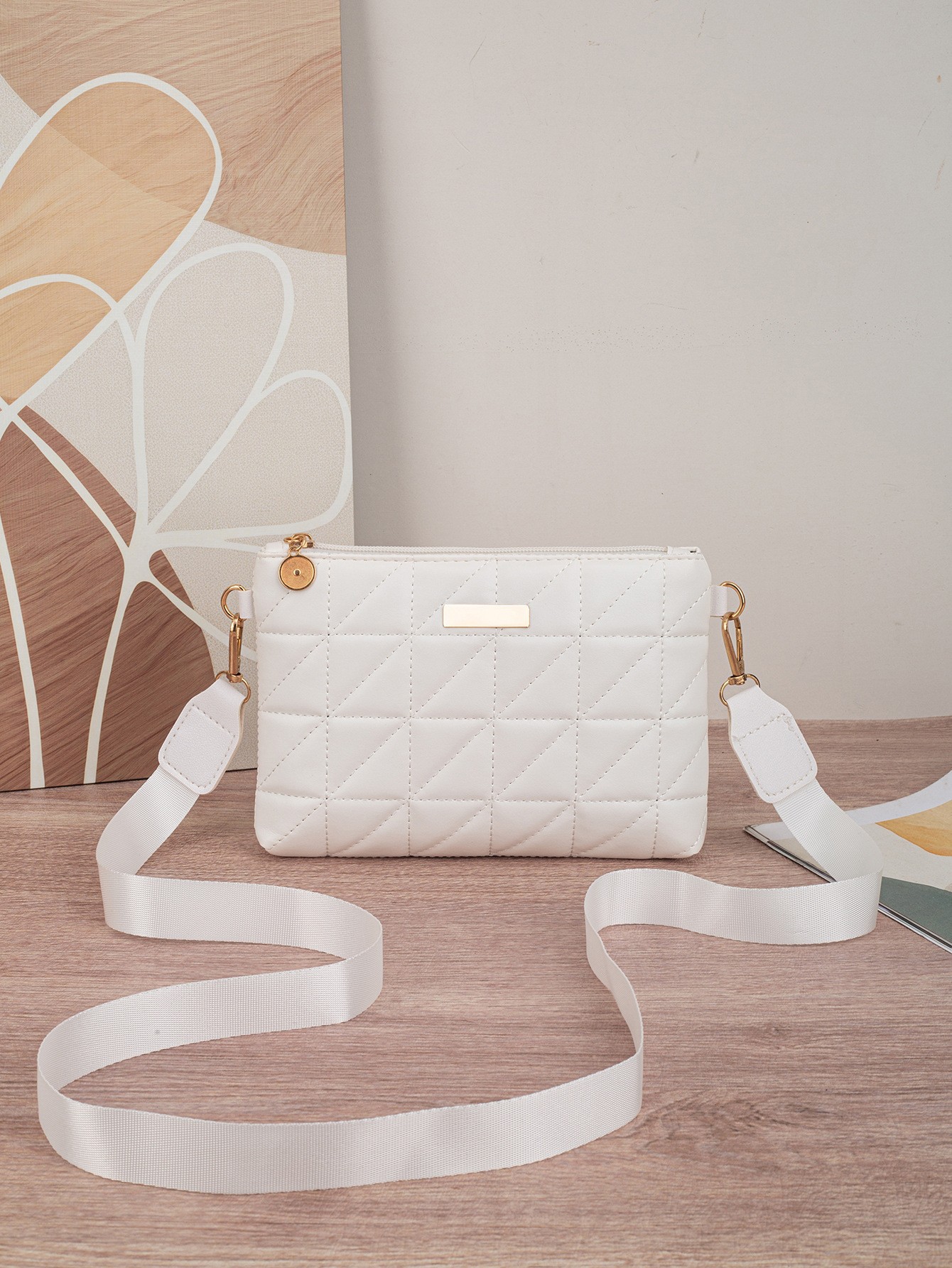 Bolsos de mujer transfronterizos bolsos mini bolsos de teléfono móvil mano de moda 2025bag triángulo pequeño bolso pequeño nuevo cambio bordado image 5