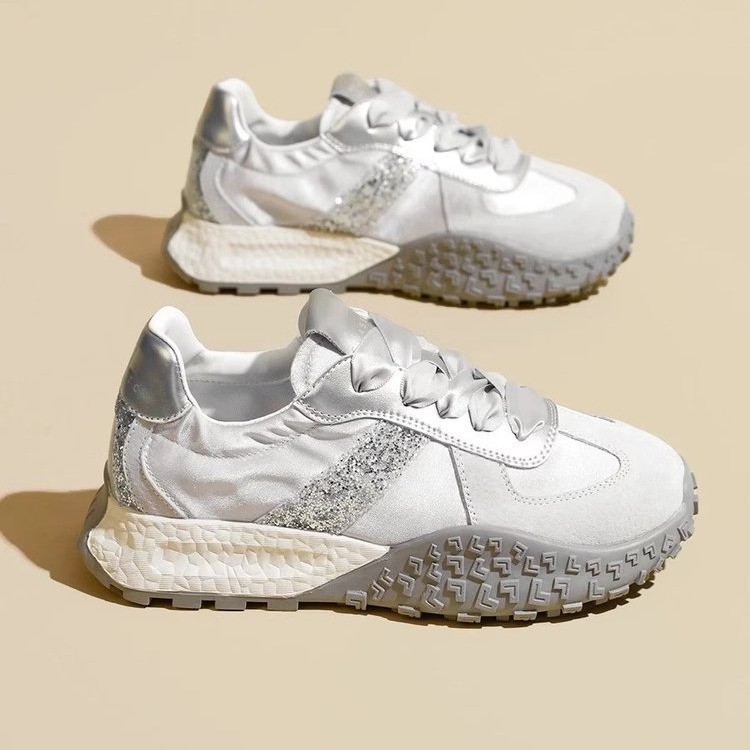 Chaobunan De zapatos de entrenamiento para mujeres 2025 nuevos zapatos de primavera y verano transpirables versátiles zapatos Agan pequeños zapatos deportivos blancos casuales