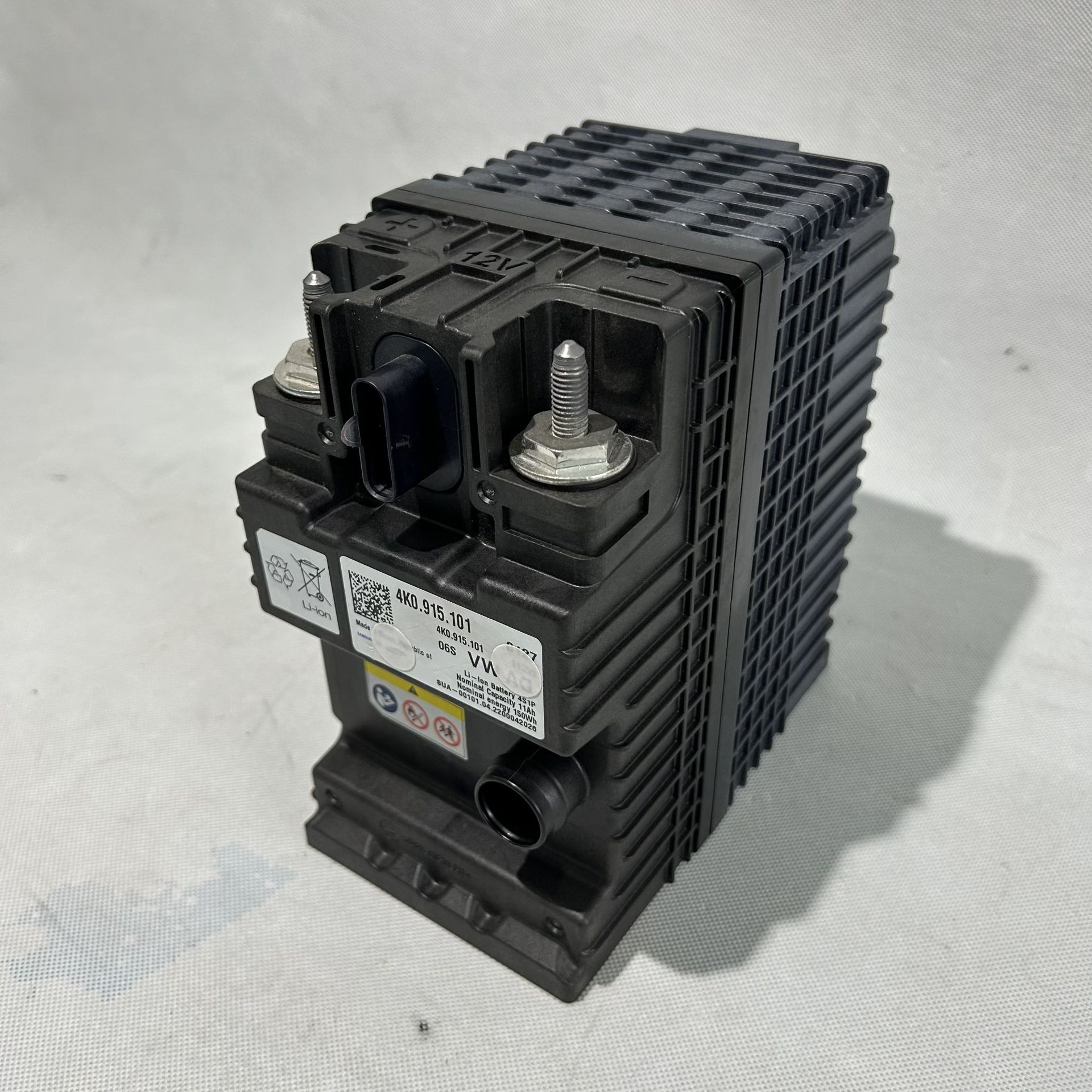 Suitable for Audi A6Lc8A7L Lithium Battery, Start-Stop Auxiliary Battery, Small Battery, Emergency Battery