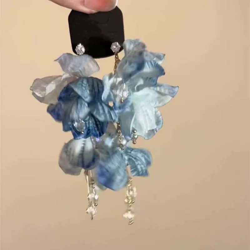 Pendientes de flores de color dopamina Pendientes dulces y frescos de primavera y verano Pendientes pequeños y elegantes de alta gama para mujer