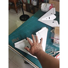 �b�ؼ��w�C��ģ���㼈�w�C��ģ�̌W���bС�^�WУ�و�������kt�岼