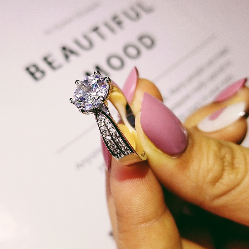 Luxury Diamond-Studded Ring 3