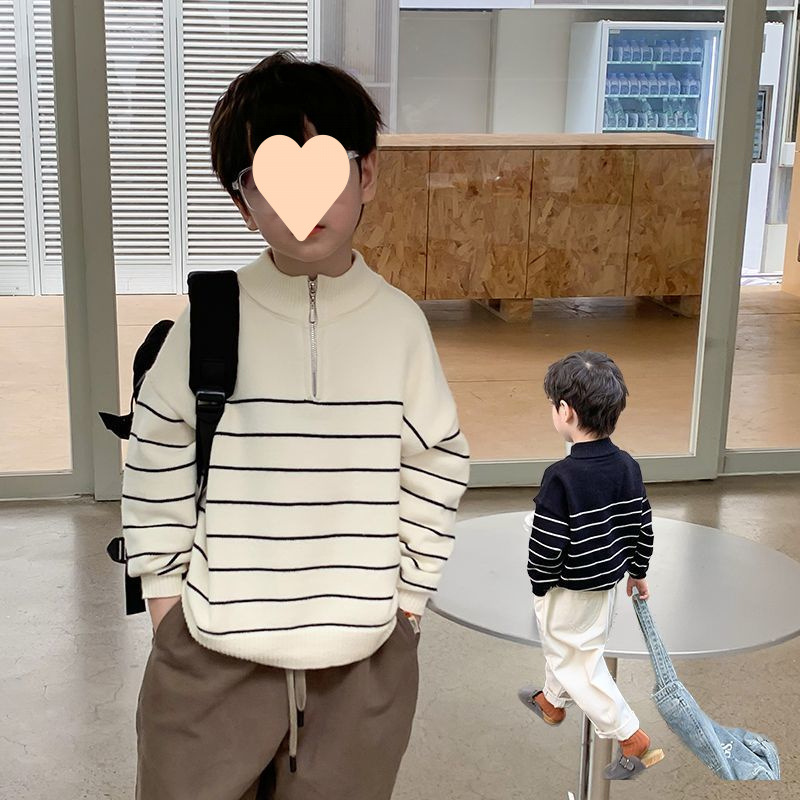 Autumn children's knitted sweater for boys with zipper