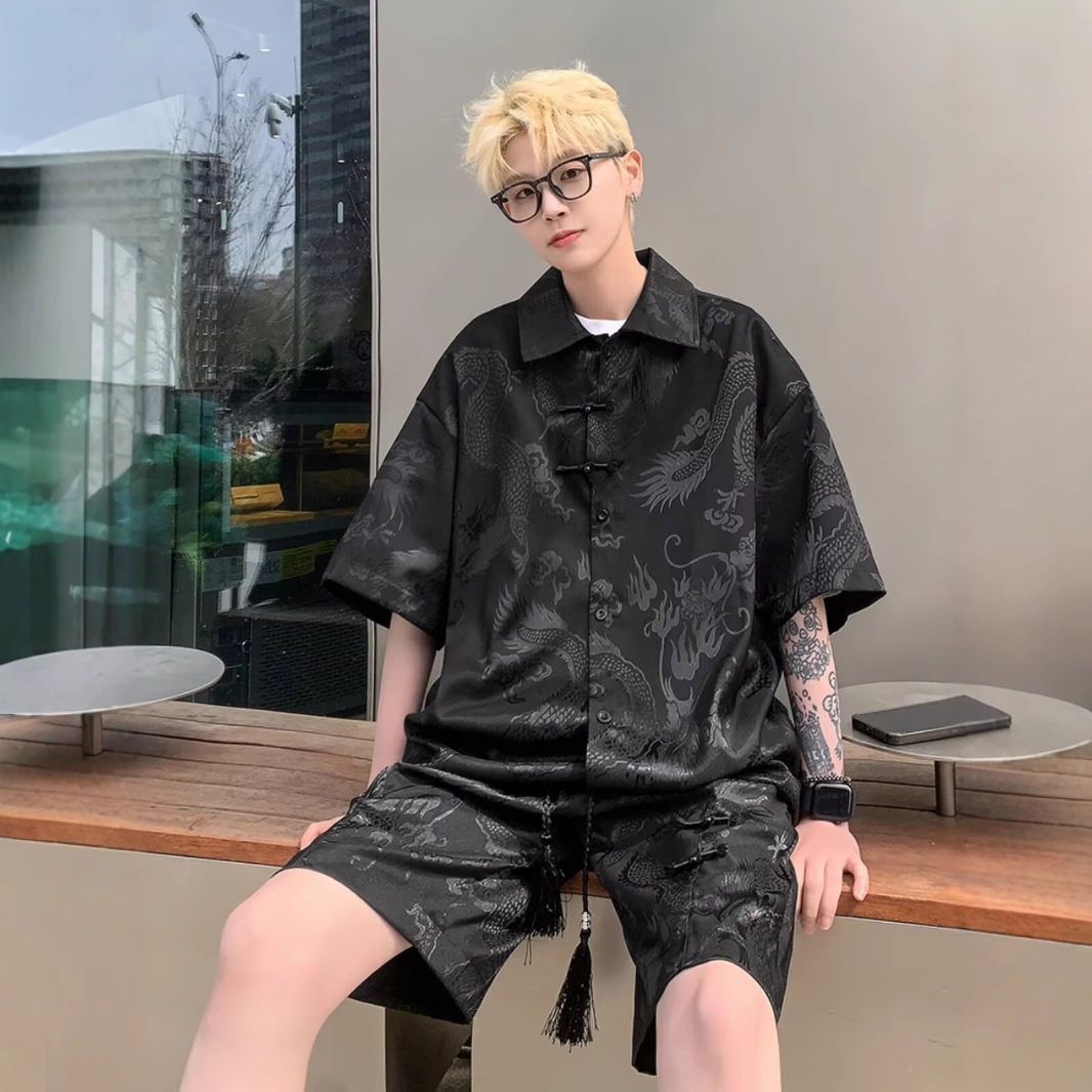 Origen Fabricante Nuevo estilo chino Pantalones cortos Camisa de dos piezas Hombre 2024 Verano suelto Nuevo diseño Sensación de nicho