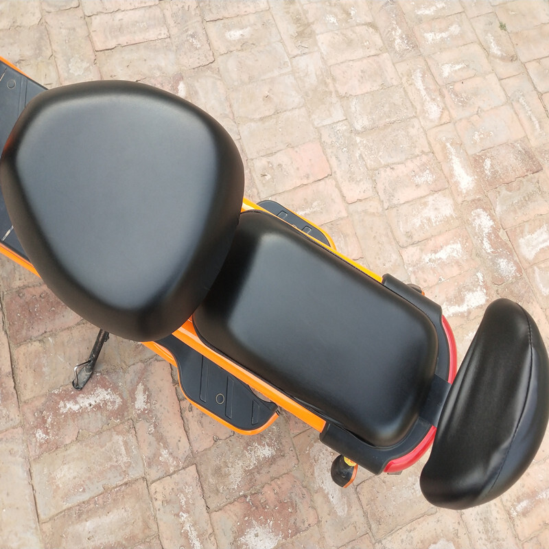 Oversized electric vehicle seat cover, universal model for Yadi, Aima, Tailin, and Luyuan, suitable for all seasons, waterproof electric vehicle seat cushion cover