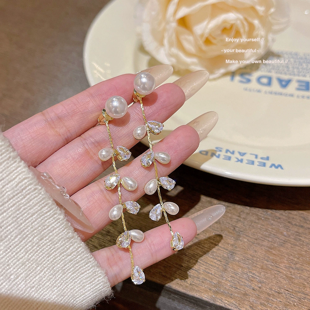 Серьги из серебра 925 пробы, Tassel из циркония, длинная легкая подвеска