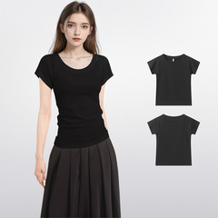 アメリカ式の黒い小さい袖の正肩の半袖のtシャツの女性の夏の小さい体は純色の大きい襟元の短い上着を修理します。