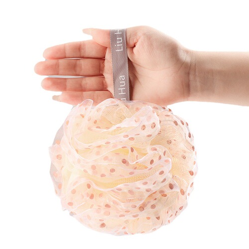 Manufacturer wholesale bubble bath cute girl large polka dot bath flower soft bath ball that is not easy to scatter when rubbed on the back