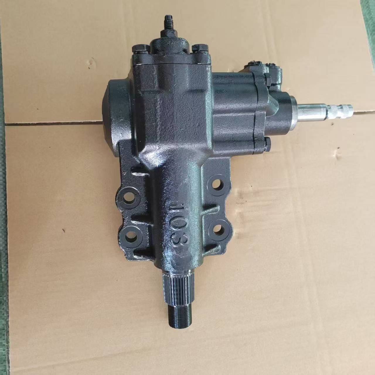 49200Vb000 49200Vs40A Suitable for Nissan Patrol Y61 Steering Gear Left-Hand Drive