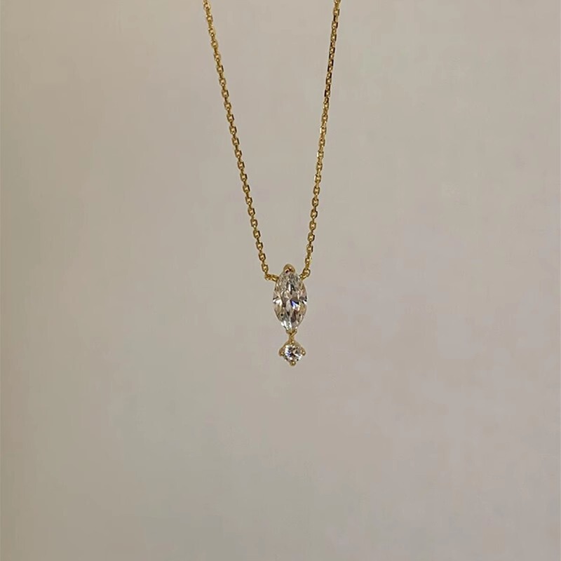 S925 スターリングシルバーサスペンションフラッシュダイヤモンドウォータードロップペンダント鎖骨チェーン女性ニッチハイエンドライトラグジュアリーミニマリストスタイル絶妙なアクセサリー|undefined