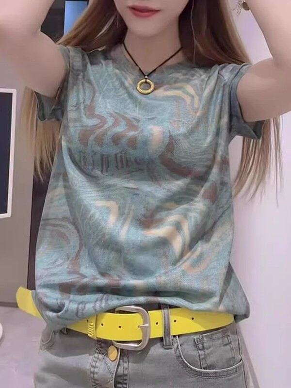 ラウンドネック、右肩、高級ブルーのブルーブルーミング半袖Tシャツ、女性用2025夏の新しいスタイル、年齢を減らすスリムトップ|undefined