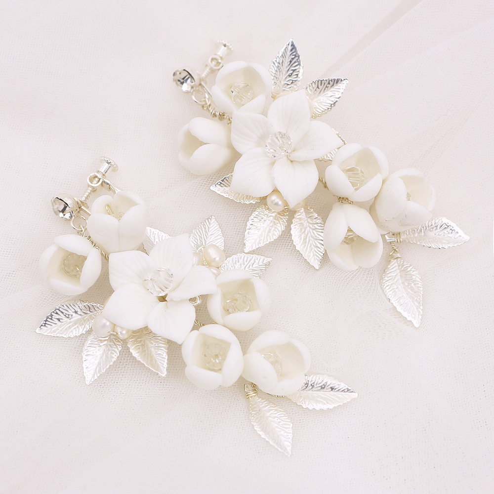 Title 6, Temperament Simple White Ceramic Flower Bridal ...
