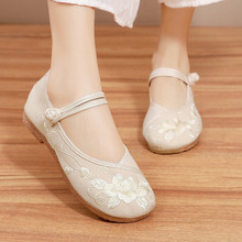 2021年春夏新品古风绣花鞋平跟轻底民族风素色刺绣女布鞋一件代发