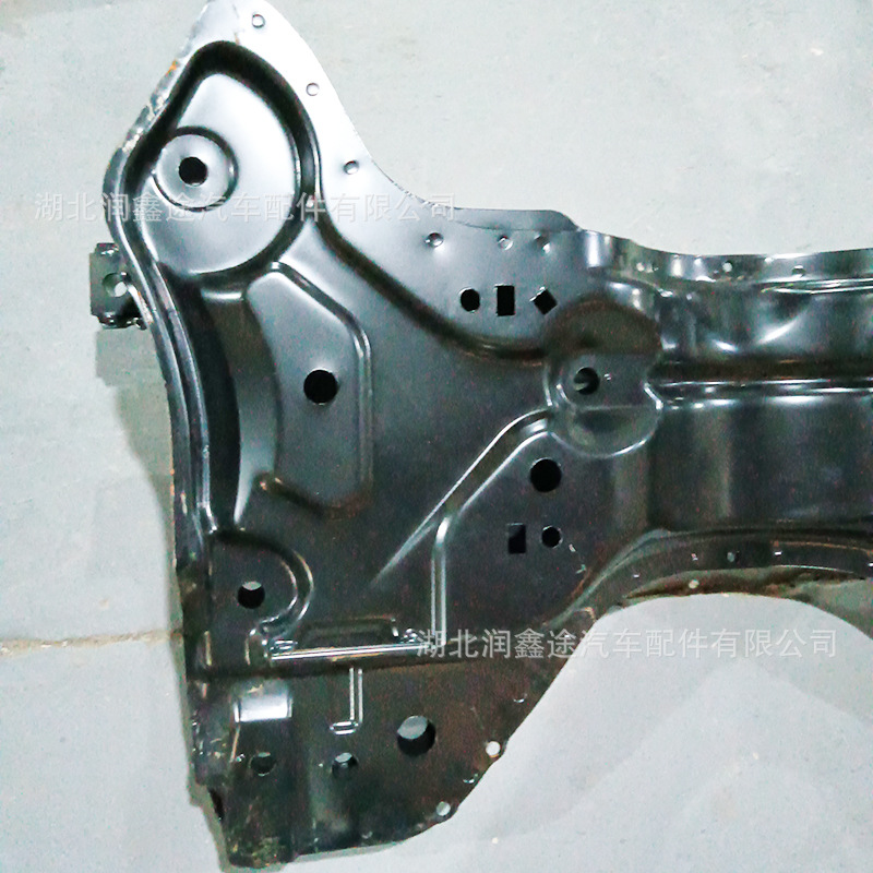 3502Z6 3502W3 3502Q7 Front Bracket, Wishbone Beam, Front Axle Suitable for Peugeot 206 207 C2