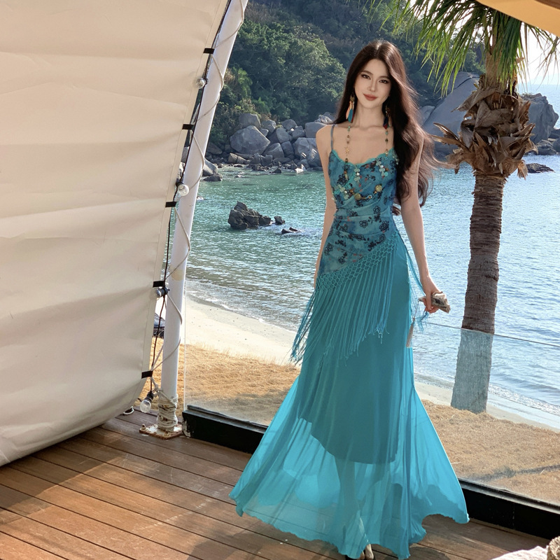 Bali Seaside Resort Style Waist-Cinching Slimming Blue Dress for Women, Summer Cool and Elegant Rich Girl Style Spaghetti Strap Long Dress