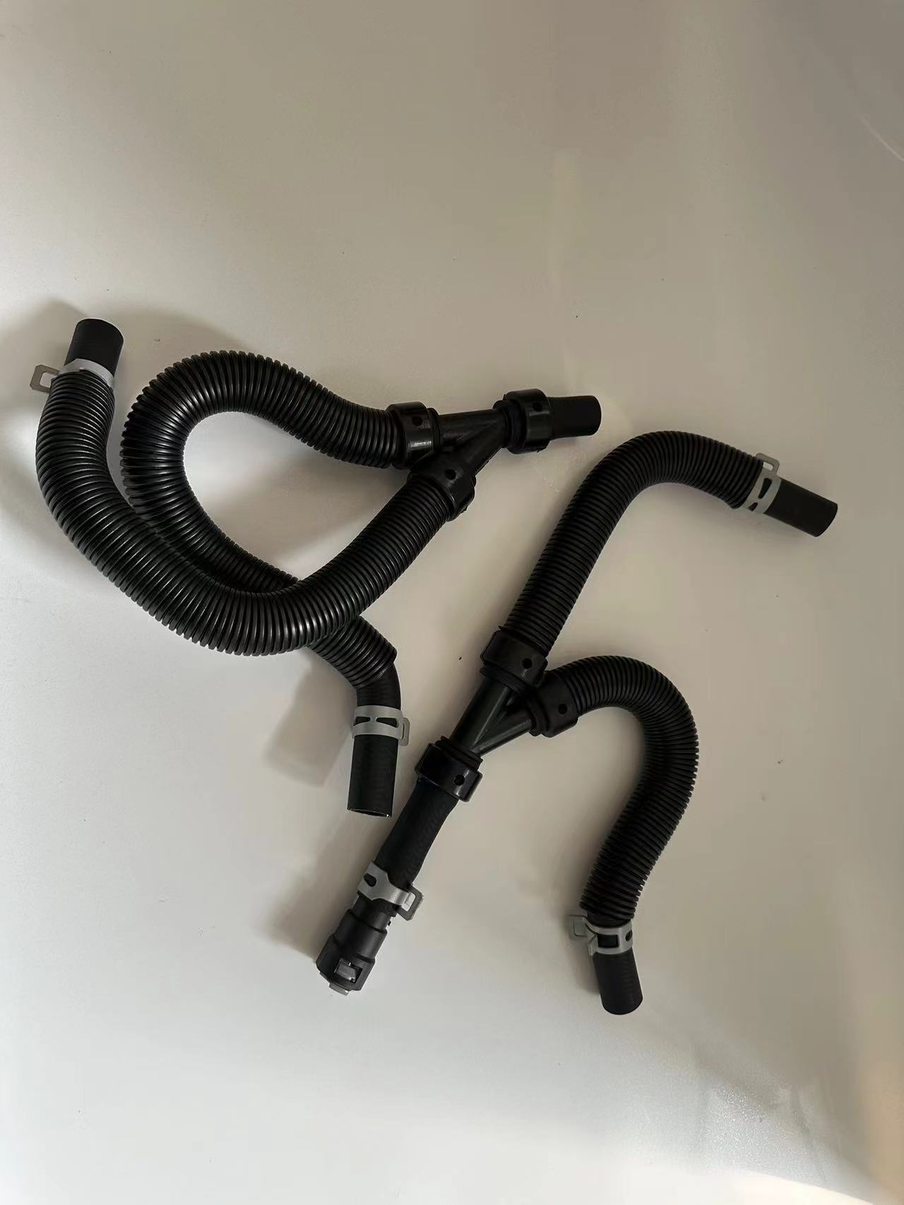 Suitable for 4677603AB,4677603AC,4677603AD,4677603AE,4677603AF water pipe
