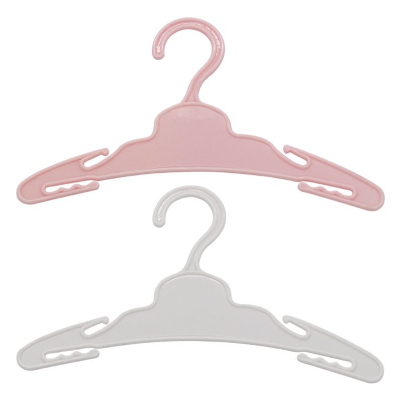 Accesorios de muñeca 18 pulgadas muñeca ropa rack xiafu bjd plástico mini percha muñeca equipaje Venta caliente