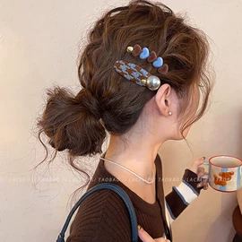 耳环;项链;发夹