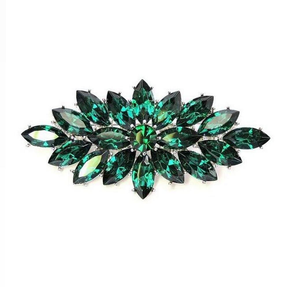 High-grade alloy jewelry wholesale Europe and the United States full Diamond Glass horse eye brooch corsage clothing accessories