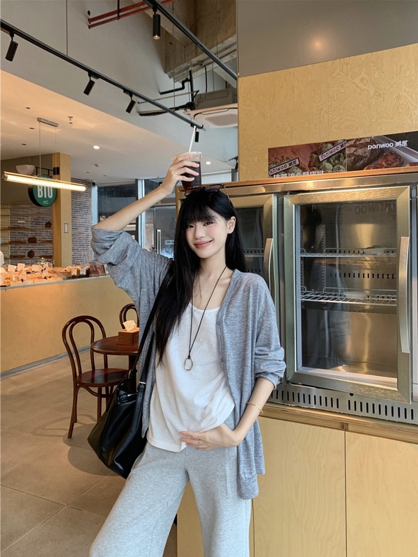 休闲运动套装灰色开衫外套V领T恤上衣女秋季灰色长裤微喇裤三件套|undefined